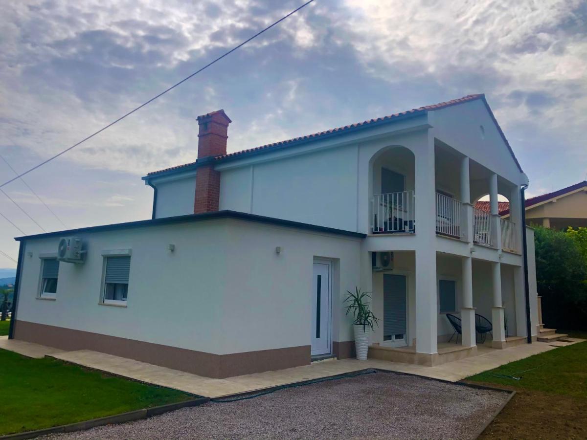 Apartmaji Melipu 1 Изола Экстерьер фото